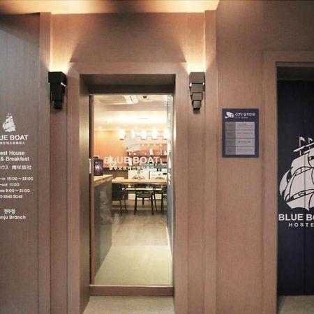 Blueboat Hostel Чонджу Экстерьер фото