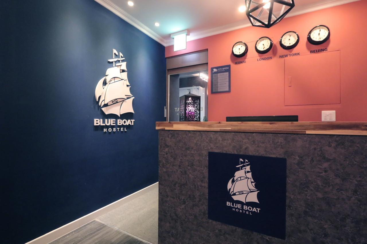 Blueboat Hostel Чонджу Экстерьер фото