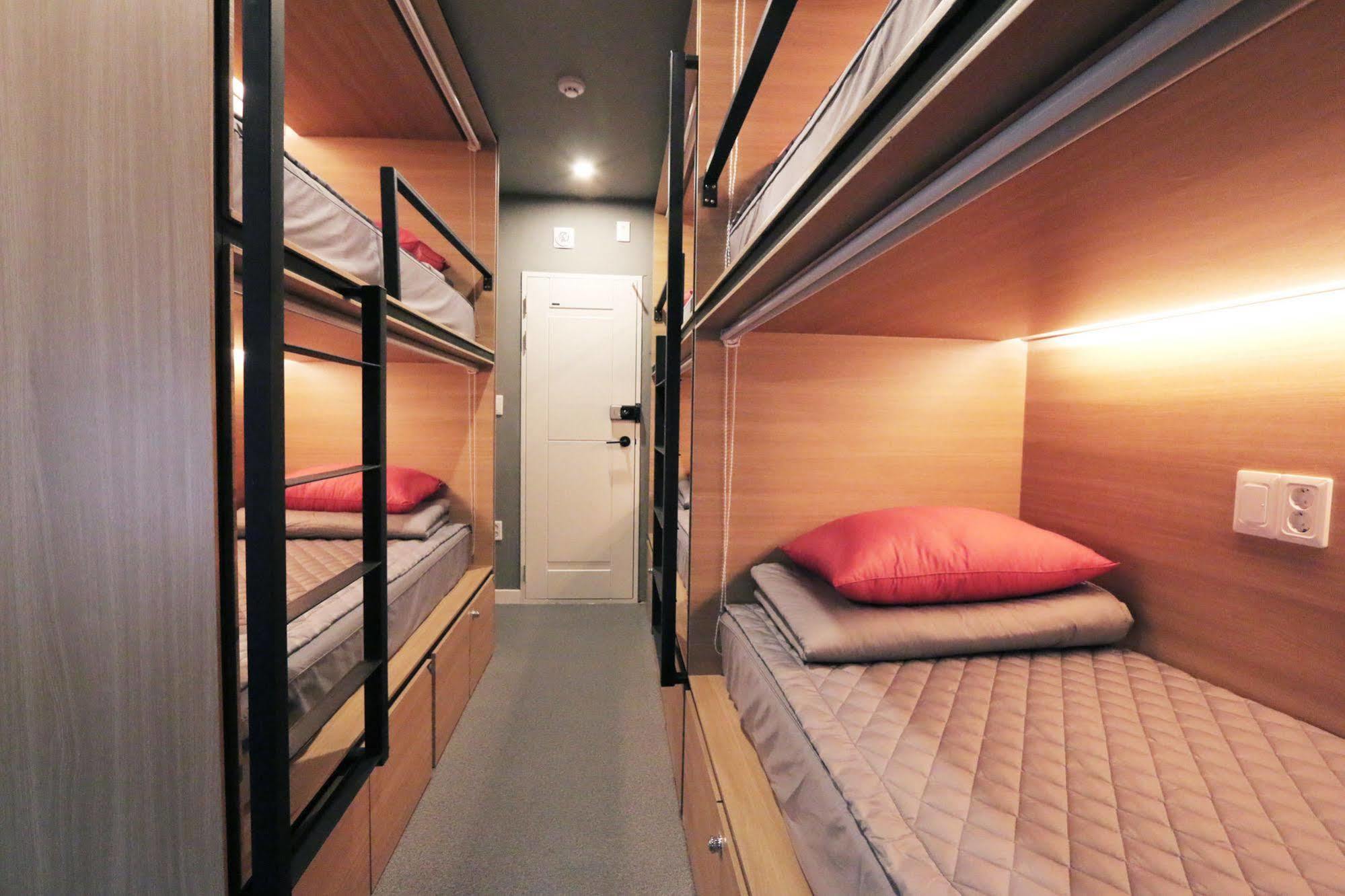 Blueboat Hostel Чонджу Экстерьер фото