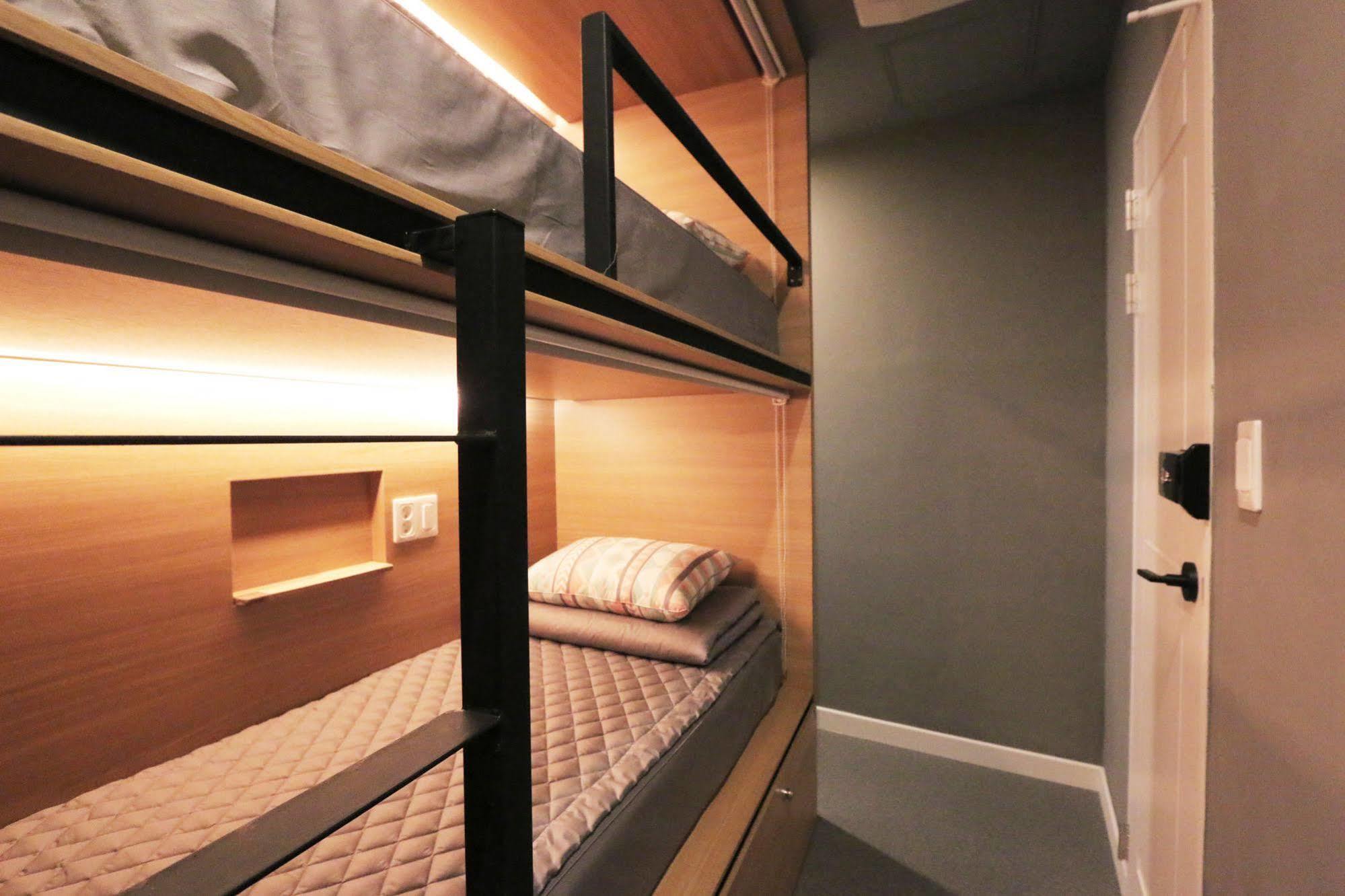 Blueboat Hostel Чонджу Экстерьер фото