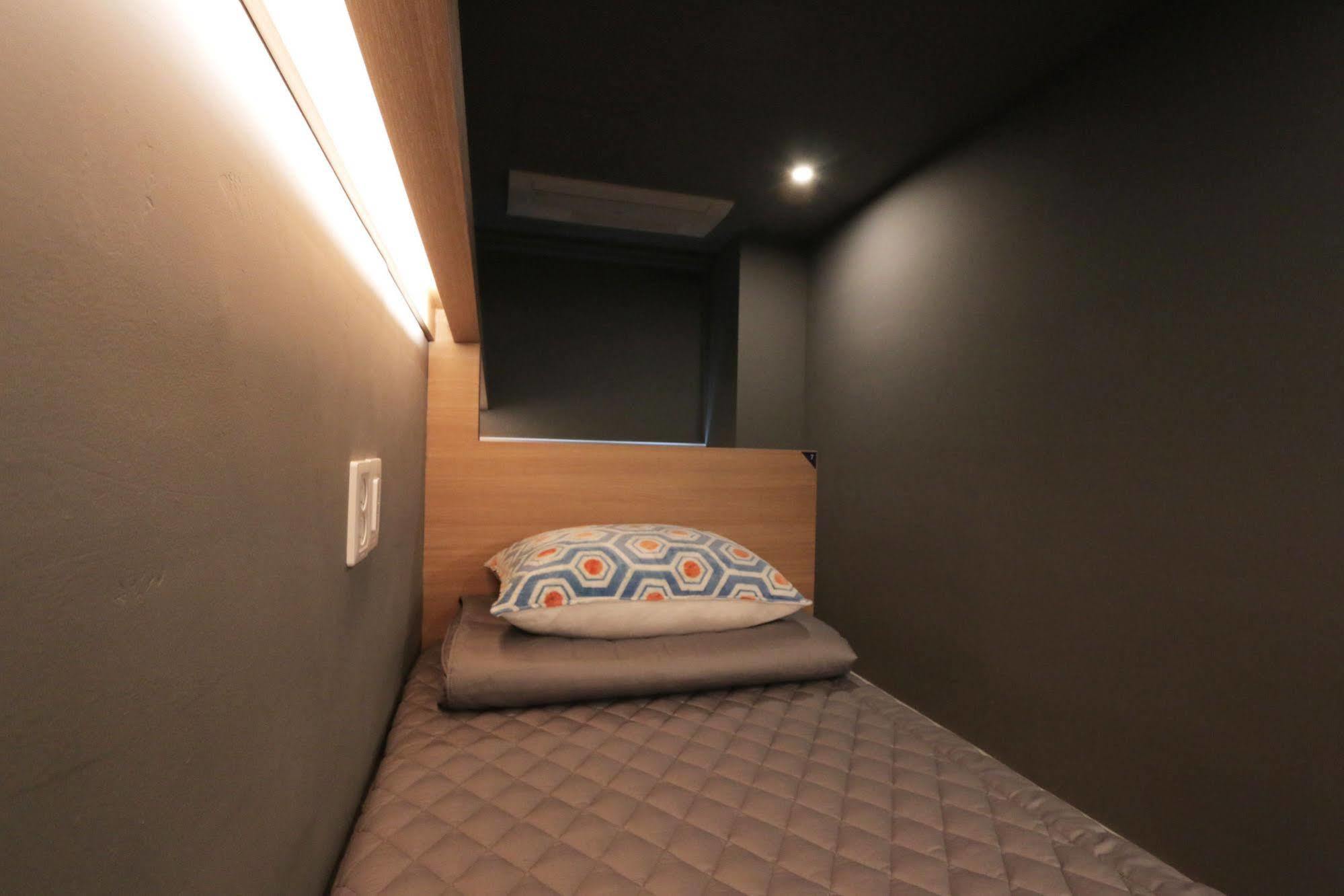 Blueboat Hostel Чонджу Экстерьер фото