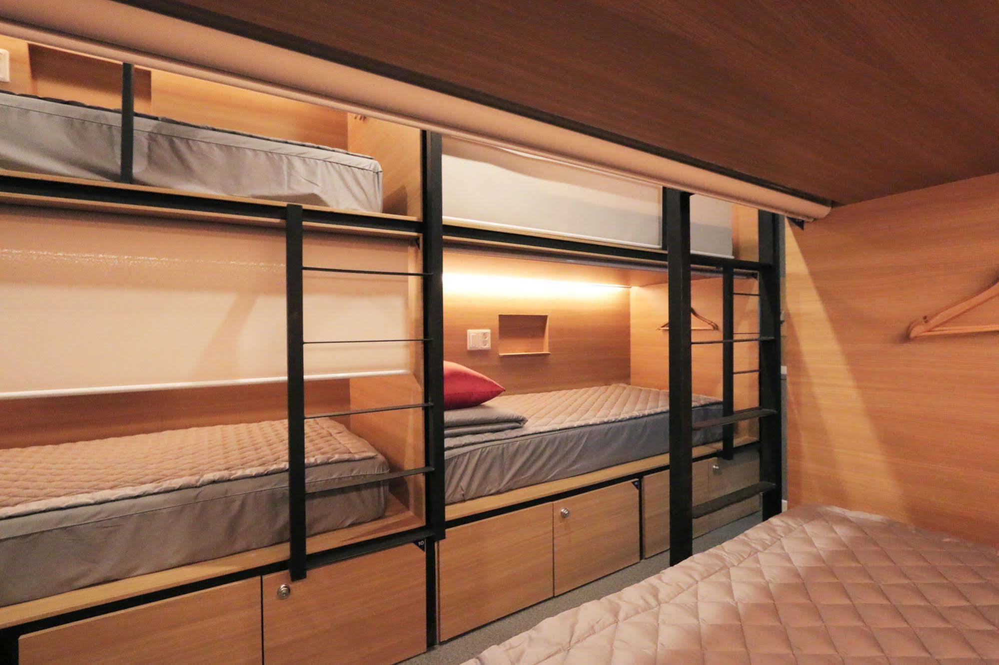 Blueboat Hostel Чонджу Экстерьер фото