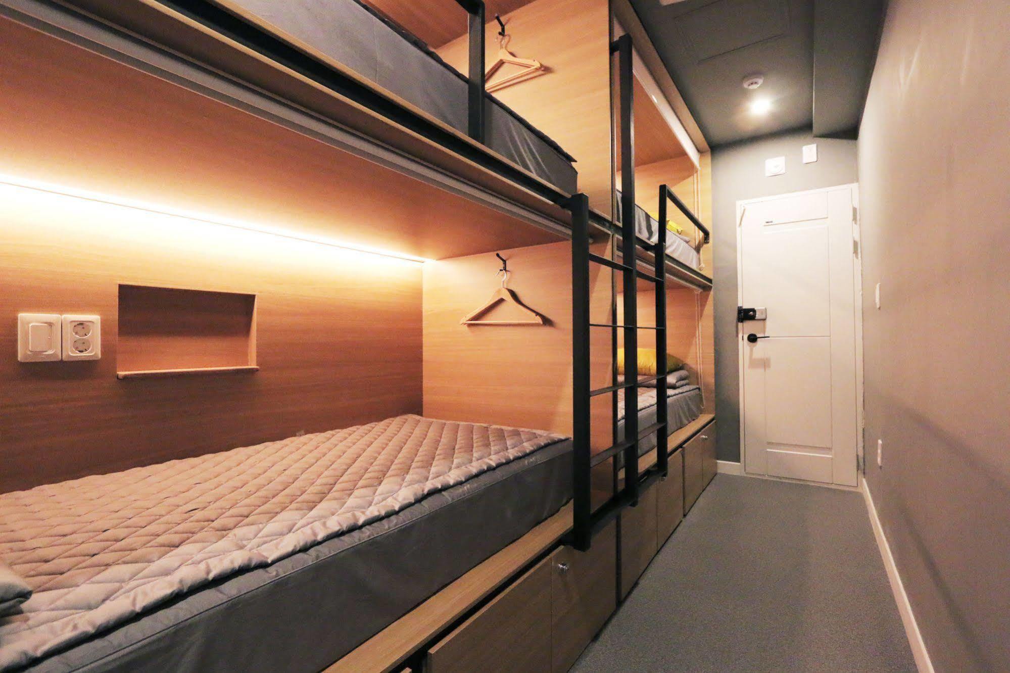 Blueboat Hostel Чонджу Экстерьер фото
